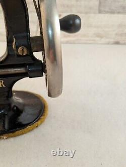 Antique Singer Sewhandy Child Sewing Machine Model 20 See All Photos