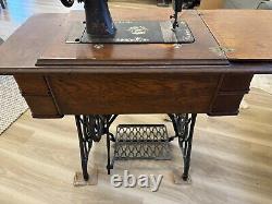 Antique Singer Sewing Machine 1903 K994067