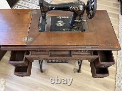 Antique Singer Sewing Machine 1903 K994067