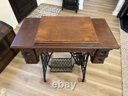 Antique Singer Sewing Machine 1903 K994067