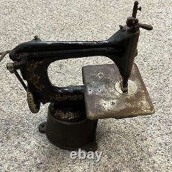 Antique Singer Sewing Machine 1912 Model G2494377 Hand Crank Untested