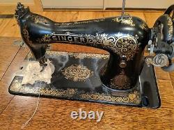 Antique Singer Sewing Machine (1916 G-Series)