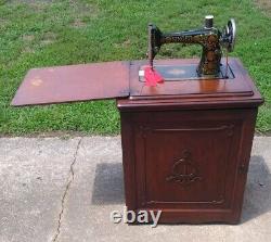 Antique Singer Sewing Machine 1923 Oak Cabinet Treadle Powered