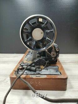 Antique Singer Sewing Machine 1928