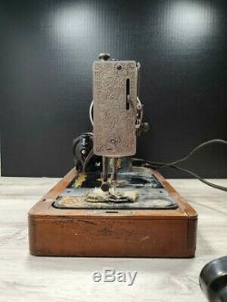 Antique Singer Sewing Machine 1928