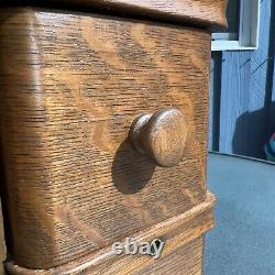 Antique Singer Sewing Machine 4 Drawer Set. Beautiful Tiger Oak