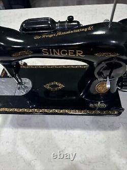 Antique Singer Sewing Machine AL212913 Excellent Pedal Wire Needs Fixed See Pic