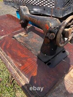 Antique Singer Sewing Machine Circa 1900