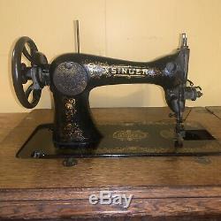 Antique Singer Sewing Machine Class # 15 1909 With Oak Cabinet S# D1355348