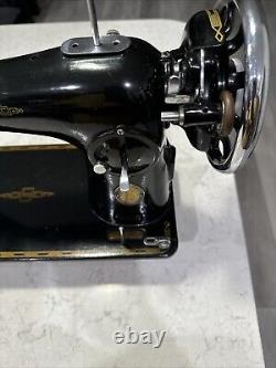 Antique Singer Sewing Machine EF776900 Excellent Ready To Use Fully Operable