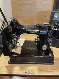 Antique Singer Sewing Machine Featherweight 221 With pedal and Case BS3