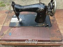 Antique Singer Sewing Machine G4820340 Oak Cabinet RARE One Drawer