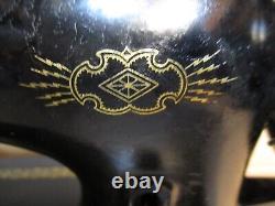 Antique Singer Sewing Machine Model 15-86,'raf' Decal, Hand Crank, Collector