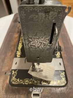Antique Singer Sewing Machine Model 27k Hand Crank, Mfg 1910