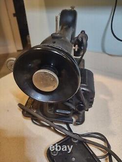 Antique Singer Sewing Machine Model 66 With Foot Pedal Tested 1950