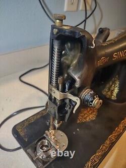 Antique Singer Sewing Machine Model 66 With Foot Pedal Tested 1950