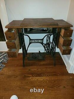 Antique Singer Sewing Machine Model 66/ plus Oak Cabinet 1920's