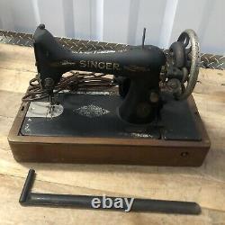 Antique Singer Sewing Machine Model 99 1918 Scotland Bentwood Case SN F8361042