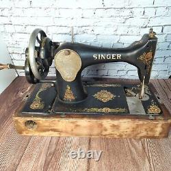 Antique Singer Sewing Machine Possibly 1910's Manual Crank