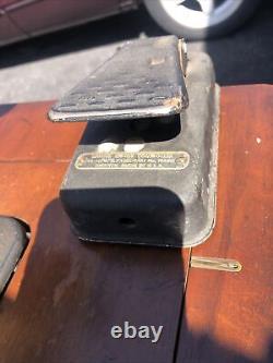 Antique Singer Sewing Machine Serial AH456094 hidaway wood furniture Table