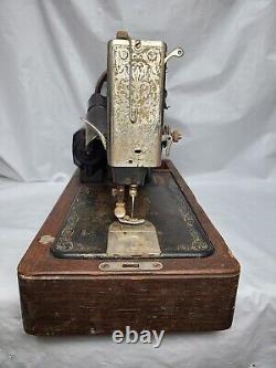 Antique Singer Sewing Machine Serial #Y8476354 untested, as is, #2
