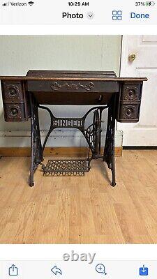 Antique Singer Sewing Machine With Cast Iron Base