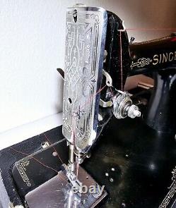 Antique Singer Sewing Machine with Case & Accessories Tested & Works