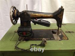 Antique Singer Sewing No. 127 Machine Serial G2690520 With Green Table