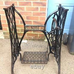 Antique Singer Sewing machine Treadle Frame/Stand only