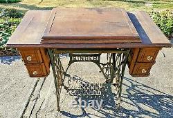 Antique Singer Treadle Cabinet Table 4 Drawer Oak Cast Iron VTG NO Machine