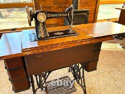 Antique Singer Treadle Sewing Machine 7 drawer cabinet Model 66 Red Eye