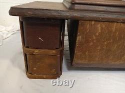 Antique Singer Treadle Sewing Machine Cabinet