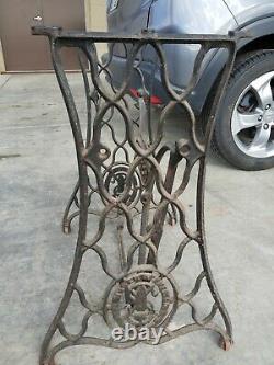 Antique Singer Treadle Sewing Machine Cast Iron Base Stand Table Legs