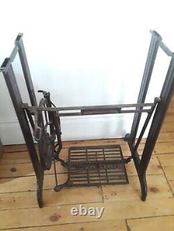 Antique Singer Treadle Sewing Machine Cast Iron Base complete