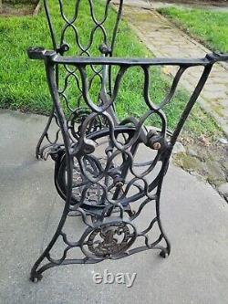 Antique Singer Treadle Sewing Machine Cast Iron Stand Table base works see video