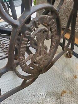 Antique Singer Treadle Sewing Machine Cast Iron Table Base Legs 1903