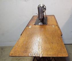 Antique Singer Treadle Sewing Machine, Model/Class 66