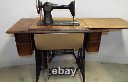 Antique Singer Treadle Sewing Machine, Model/Class 66