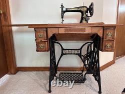 Antique Singer Treadle Sewing Machine Oak Cabinet Model 27 Spinx Decal, 1901