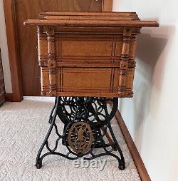 Antique Singer Treadle Sewing Machine Oak Cabinet Model 27 Spinx Decal, 1901