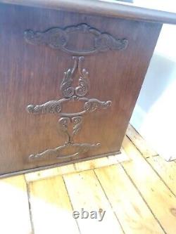 Antique Singer Treadle Sewing Machine Table Top And Drawers