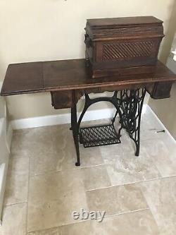 Antique Singer Treadle Sewing Machine With Cabinet Coffin Top