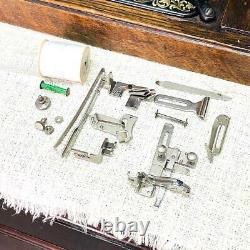 Antique Singer hand-cranked sewing machine 1920, manual tabletop model from JP