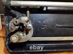 Antique Singer sewing machine 1910 CAT No RF 4-8 G3354278