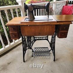 Antique Vintage 1910 Singer Sewing Machine & Table, table and bottom brass clean