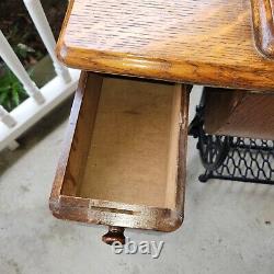 Antique Vintage 1910 Singer Sewing Machine & Table, table and bottom brass clean