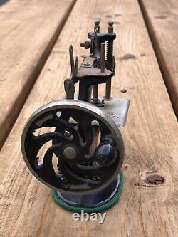 Antique Vintage Miniature Childs Singer Sewing Machine Toy