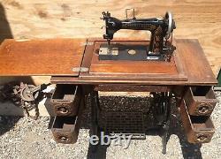 Antique Vintage Singer D9 Wheeler & Wilson 9W Sewing Machine & Table