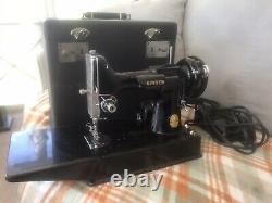 Antique Vintage Singer Featherweight 221 Sewing Machine with Original Case TAW