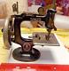 Antique/vintage Singer Mini Sewing Machine Iron Model 20 Childs Toy Hand Crank